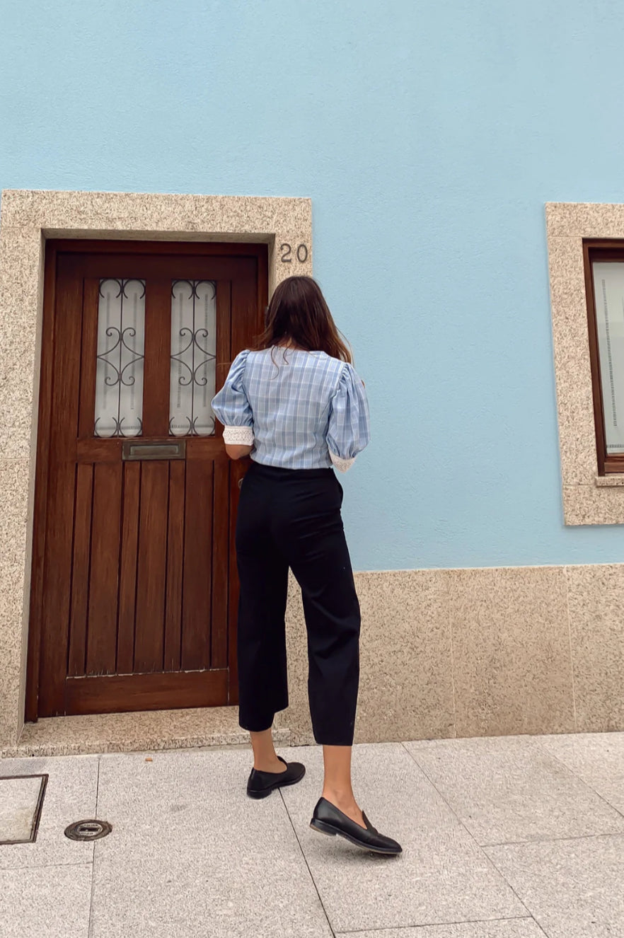 Camisa azul manga balão
