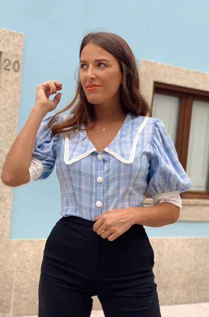 Camisa azul manga balão