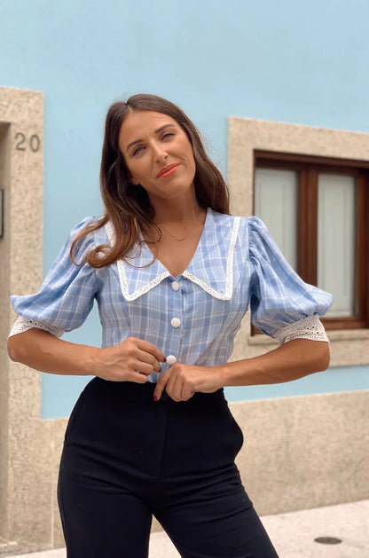 Camisa azul manga balão
